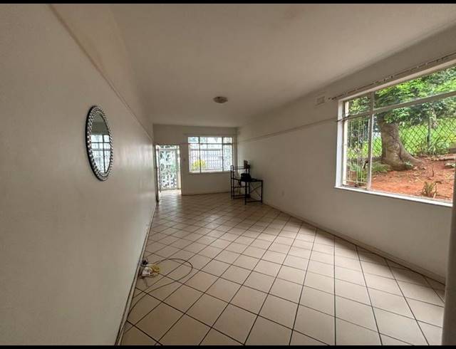 1 BEDROOM PROPERTY TO RENT IN GLENWOOD